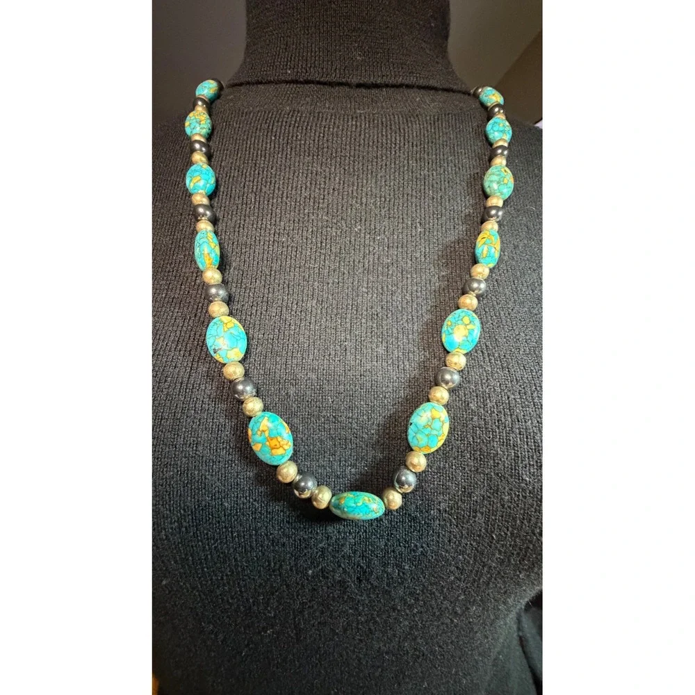 Simulated Turquoise Hermatite Beaded Necklace Southwestern Blue Silver Tone 27